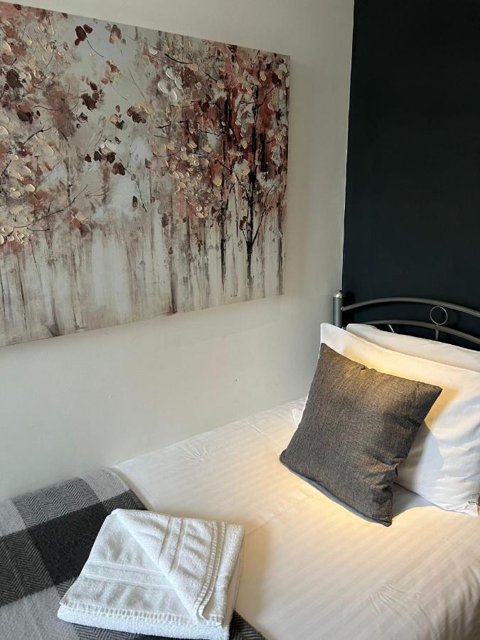 Rock House Bed And Breakfast Maidstone Ruang foto