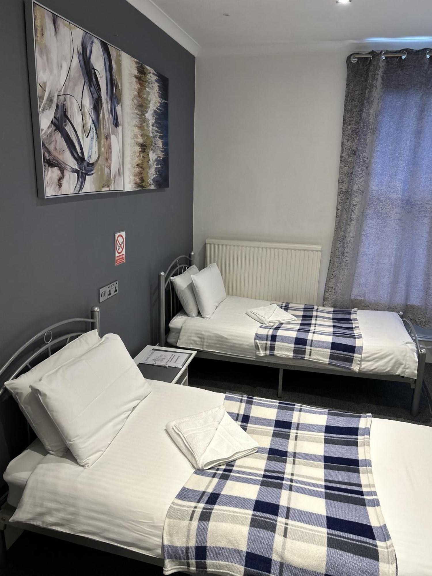Rock House Bed And Breakfast Maidstone Bagian luar foto