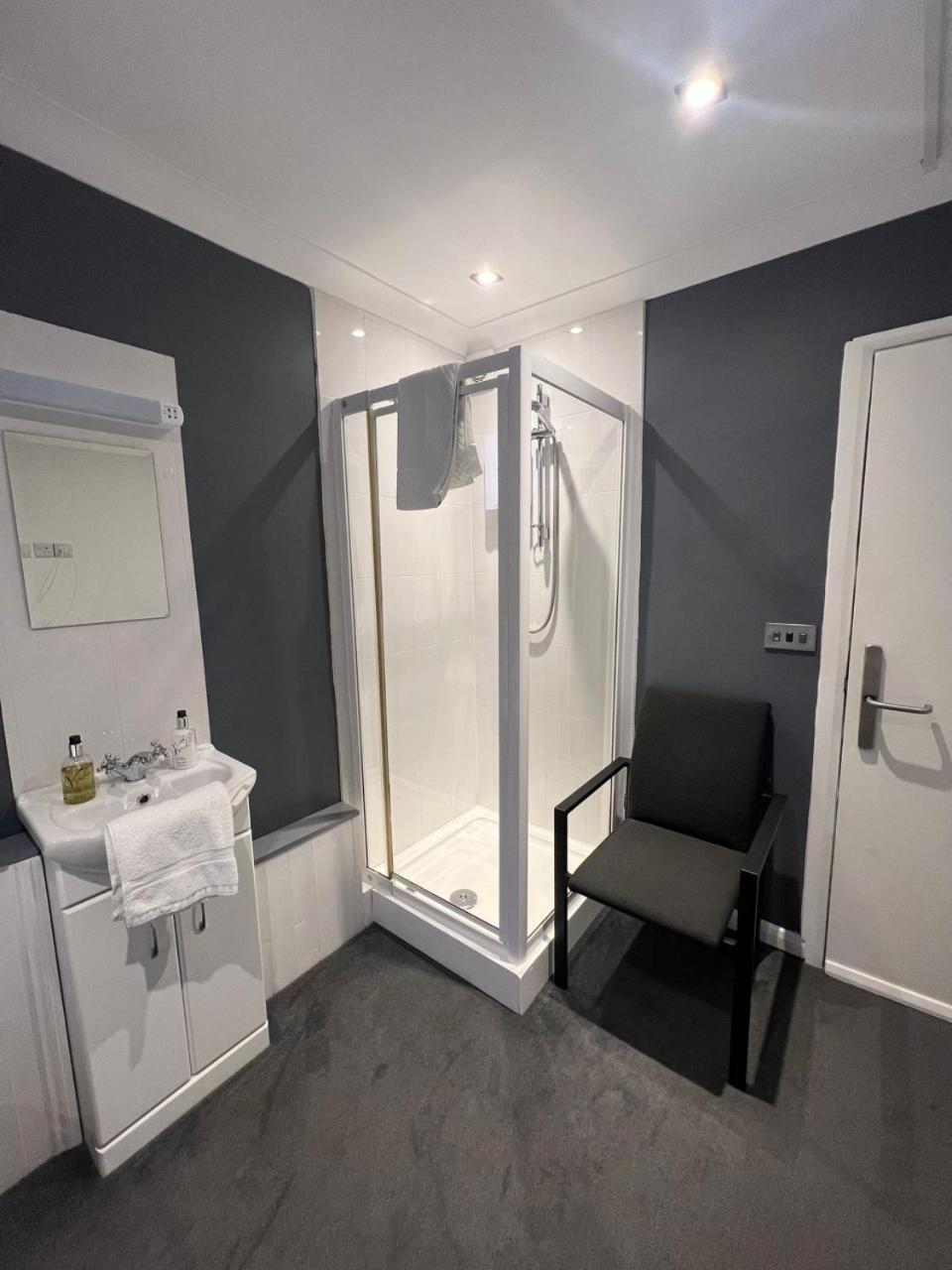 Rock House Bed And Breakfast Maidstone Ruang foto